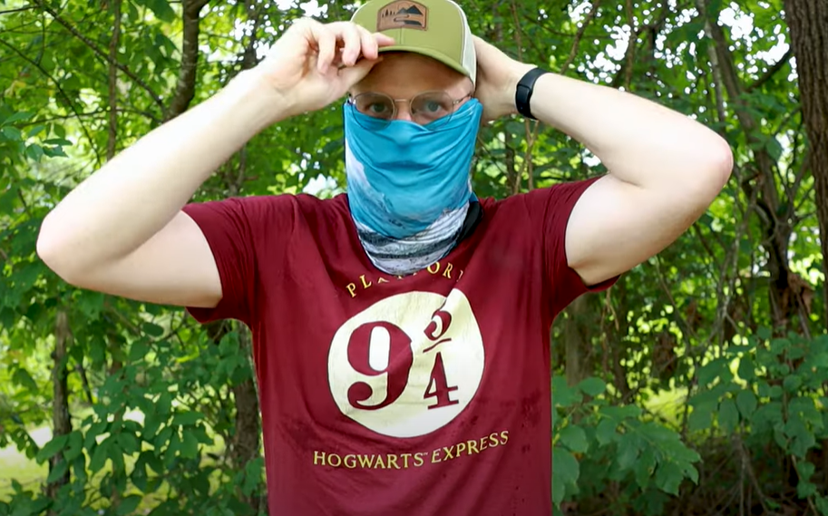 how does cooling neck gaiter work