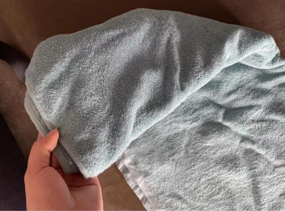 disadvantages of cotton beach towel
