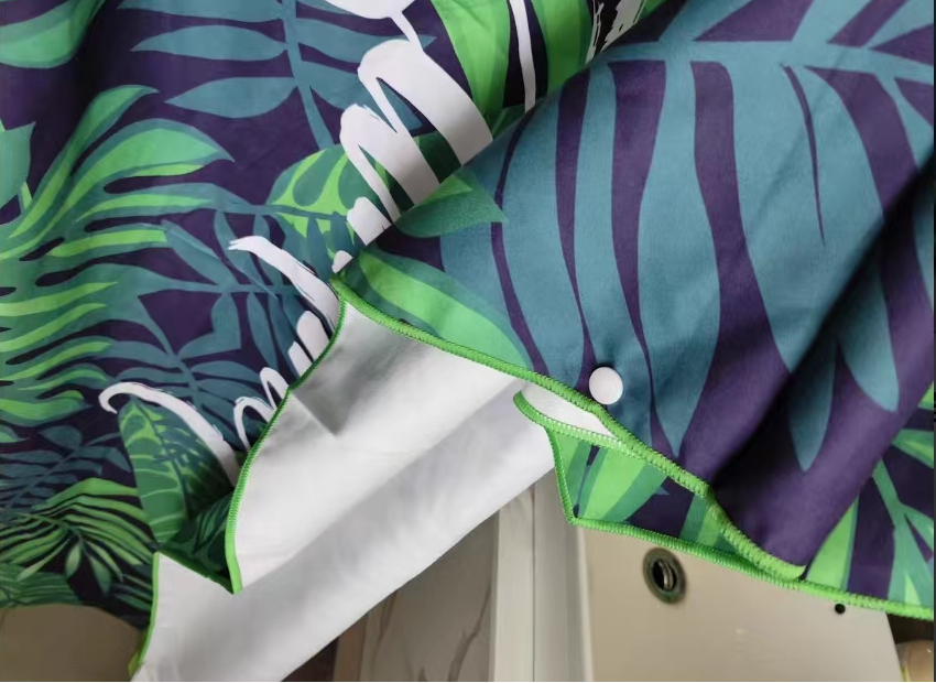 quick-drying beach towel